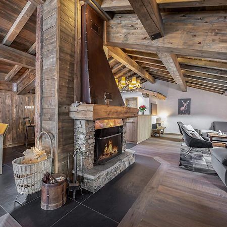 Chalet Elegant A Courchevel Le Praz Avec Spa, Cheminee Et Services Inclus - Fr-1-568-35 (Adults Only) Villa Exterior photo